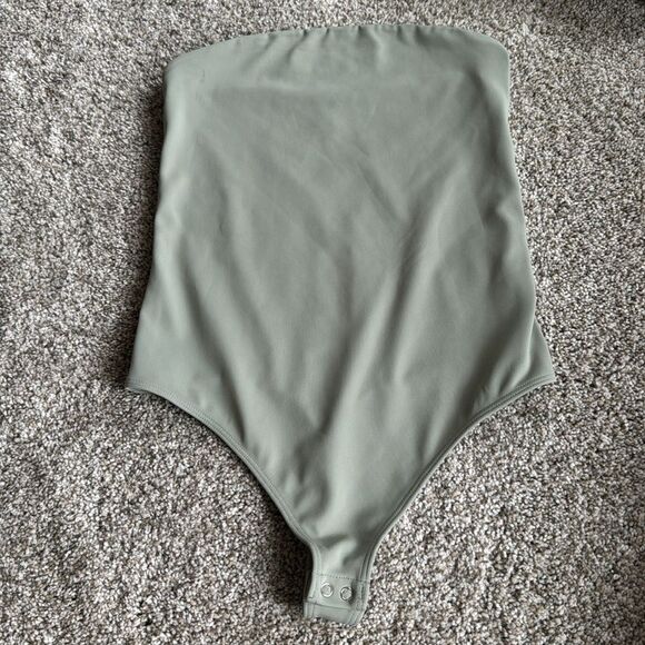 Express Body Contour High Compression Tube Top Thong Bodysuit | Small | Green - Picture 7 of 8